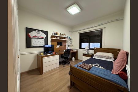 Apartamento para alugar com 230m², 4 quartos e 3 vagasSuíte 2