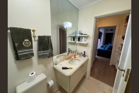 Apartamento para alugar com 230m², 4 quartos e 3 vagasBanheiro da Suíte 2