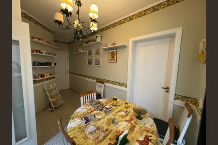 Apartamento para alugar com 230m², 4 quartos e 3 vagasCozinha 