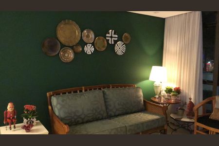 Apartamento à venda com 130m², 4 quartos e 2 vagasSala