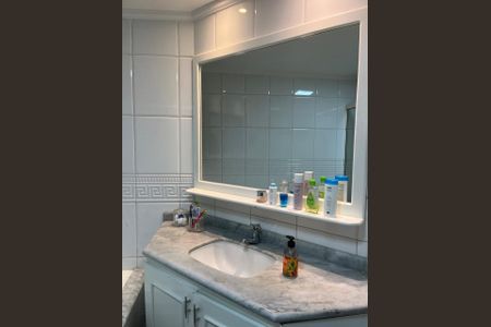 Apartamento à venda com 130m², 4 quartos e 2 vagasBanheiro