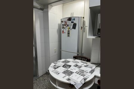 Apartamento à venda com 130m², 4 quartos e 2 vagasCozinha