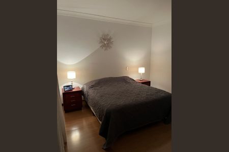 Apartamento à venda com 130m², 4 quartos e 2 vagasQuarto