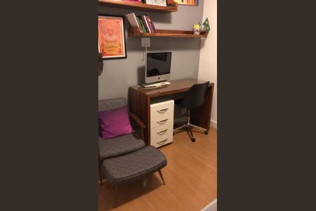 Apartamento à venda com 130m², 4 quartos e 2 vagasQuarto