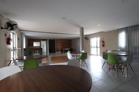 Apartamento à venda com 40m², 2 quartos e sem vagaÁrea comum - Salão de festas