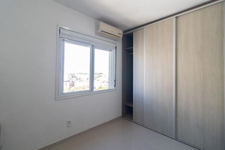 Apartamento à venda com 170m², 3 quartos e 2 vagas Apartamento à venda com 170m², 3 quartos e 2 vagasSuíte
