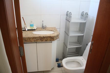 Apartamento à venda com 204m², 4 quartos e 3 vagasBanheiro da Suíte 2