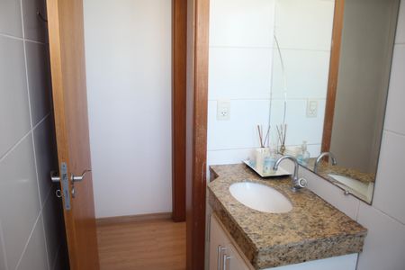 Apartamento à venda com 204m², 4 quartos e 3 vagasBanheiro Social