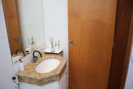 Apartamento à venda com 204m², 4 quartos e 3 vagasBanheiro da Suíte 1