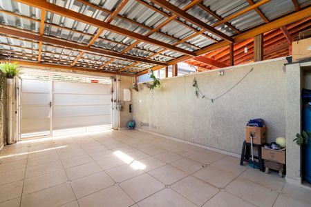 Casa à venda com 160m², 3 quartos e 2 vagasGaragem