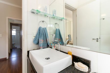 Casa à venda com 160m², 3 quartos e 2 vagasBanheiro da Suíte 1