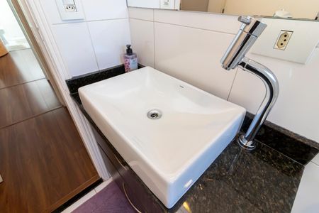 Casa à venda com 160m², 3 quartos e 2 vagasBanheiro da Suíte 2