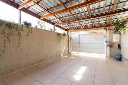 Casa à venda com 160m², 3 quartos e 2 vagasGaragem