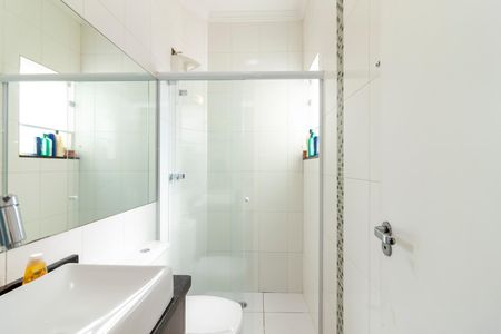 Casa à venda com 160m², 3 quartos e 2 vagasBanheiro da Suíte 1