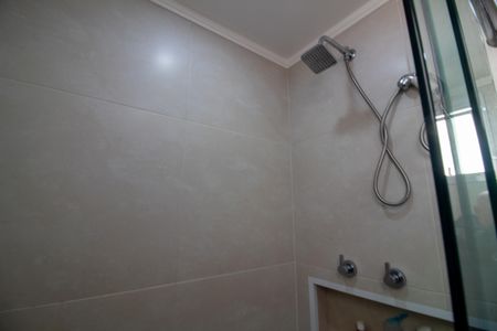 Apartamento à venda com 67m², 2 quartos e 2 vagas Apartamento à venda com 67m², 2 quartos e 2 vagasBanheiro da Suíte