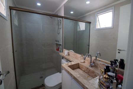 Apartamento à venda com 67m², 2 quartos e 2 vagas Apartamento à venda com 67m², 2 quartos e 2 vagasBanheiro da Suíte