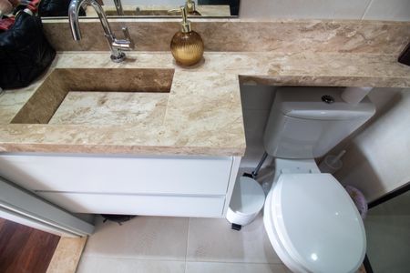 Apartamento à venda com 67m², 2 quartos e 2 vagas Apartamento à venda com 67m², 2 quartos e 2 vagasBanheiro