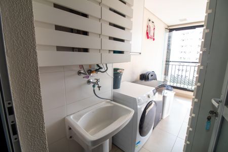 Apartamento à venda com 67m², 2 quartos e 2 vagas Apartamento à venda com 67m², 2 quartos e 2 vagasÁrea de Serviço