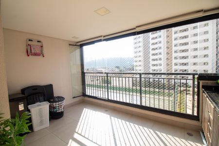 Apartamento à venda com 67m², 2 quartos e 2 vagas Apartamento à venda com 67m², 2 quartos e 2 vagasVaranda Gourmet