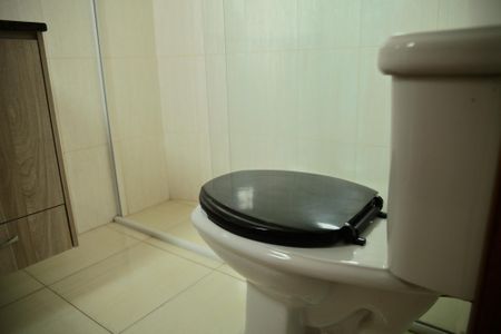 Casa à venda com 162m², 3 quartos e 4 vagasBanheiro Suíte 2