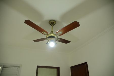 Casa à venda com 162m², 3 quartos e 4 vagasSuíte 2