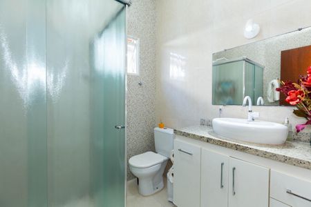 Casa à venda com 380m², 3 quartos e 3 vagasBanheiro