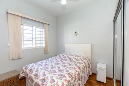 Casa à venda com 380m², 3 quartos e 3 vagasQuarto 2