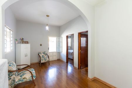 Casa à venda com 380m², 3 quartos e 3 vagasSala