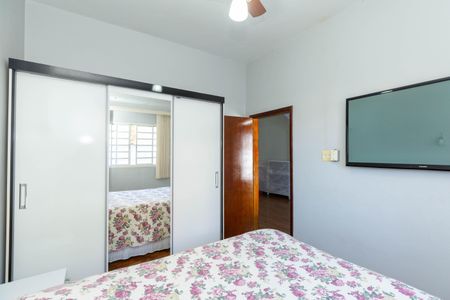 Casa à venda com 380m², 3 quartos e 3 vagasQuarto 2