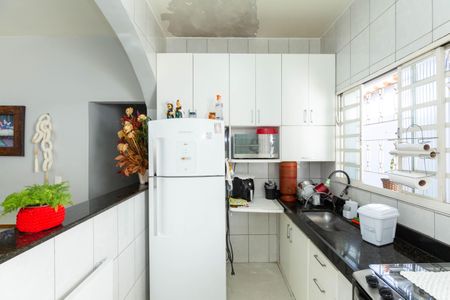 Casa à venda com 380m², 3 quartos e 3 vagasCozinha