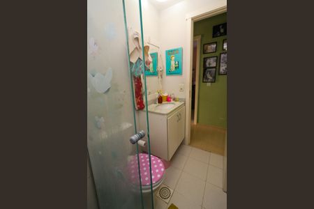 Apartamento à venda com 66m², 3 quartos e 1 vaga Apartamento à venda com 66m², 3 quartos e 1 vagaBanheiro Social