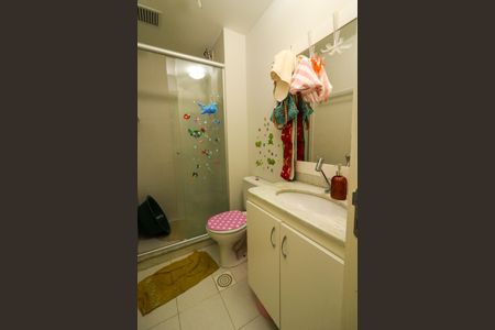 Apartamento à venda com 66m², 3 quartos e 1 vaga Apartamento à venda com 66m², 3 quartos e 1 vagaBanheiro Social