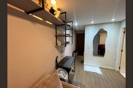 Apartamento à venda com 35m², 1 quarto e sem vagaSala/Quarto