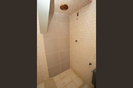 Casa à venda com 100m², 2 quartos e 4 vagas Casa à venda com 100m², 2 quartos e 4 vagasBanheiro