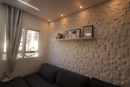 Casa de condomínio à venda com 78m², 2 quartos e 2 vagasSala