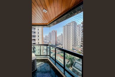 Apartamento para alugar com 220m², 3 quartos e 3 vagasVaranda da Suíte 1