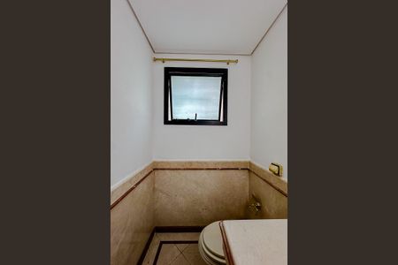 Apartamento para alugar com 220m², 3 quartos e 3 vagasLavabo