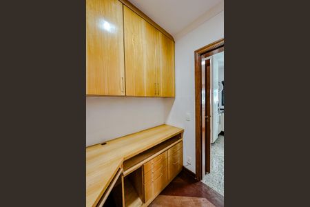 Apartamento para alugar com 220m², 3 quartos e 3 vagasQuarto de Serviço