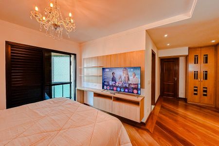 Apartamento para alugar com 220m², 3 quartos e 3 vagasQuarto 1 - Suíte