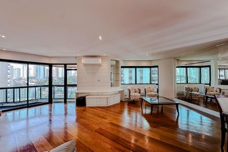 Apartamento para alugar com 220m², 3 quartos e 3 vagasSala