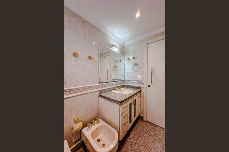 Apartamento para alugar com 220m², 3 quartos e 3 vagasBanheiro da Suíte 2