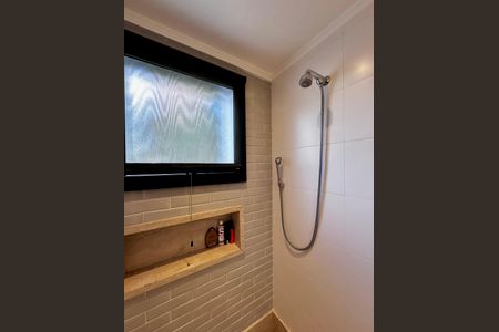 Apartamento à venda com 250m², 4 quartos e 4 vagas Apartamento à venda com 250m², 4 quartos e 4 vagasBanheiro Social