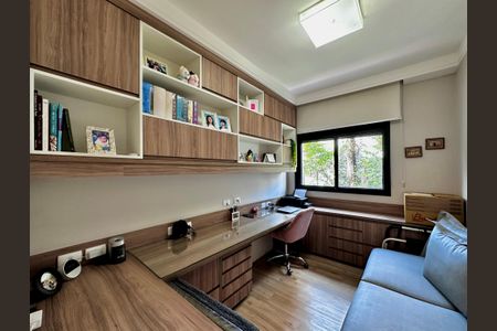 Apartamento à venda com 250m², 4 quartos e 4 vagas Apartamento à venda com 250m², 4 quartos e 4 vagasQuarto 2