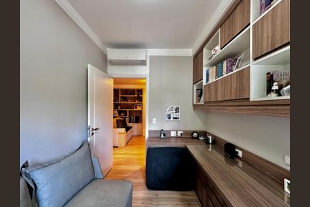 Apartamento à venda com 250m², 4 quartos e 4 vagas Apartamento à venda com 250m², 4 quartos e 4 vagasQuarto 2