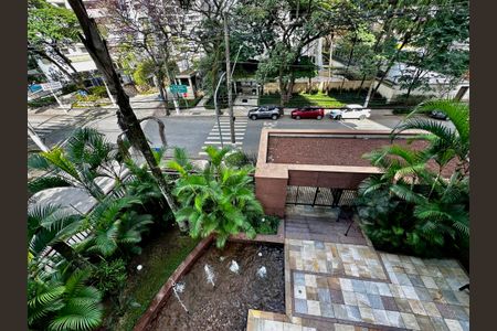 Apartamento à venda com 250m², 4 quartos e 4 vagas Apartamento à venda com 250m², 4 quartos e 4 vagasVista Sacada