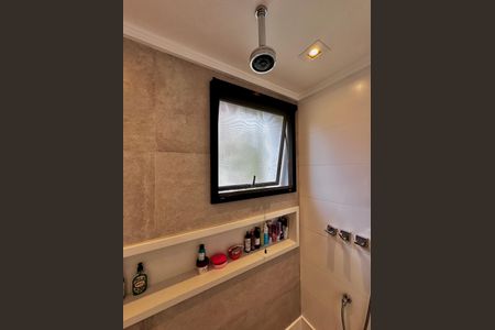 Apartamento à venda com 250m², 4 quartos e 4 vagas Apartamento à venda com 250m², 4 quartos e 4 vagasBanheiro Suíte 1