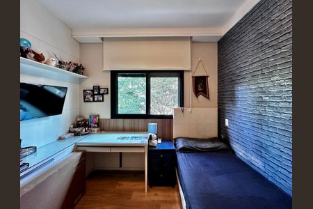 Apartamento à venda com 250m², 4 quartos e 4 vagas Apartamento à venda com 250m², 4 quartos e 4 vagasQuarto 1