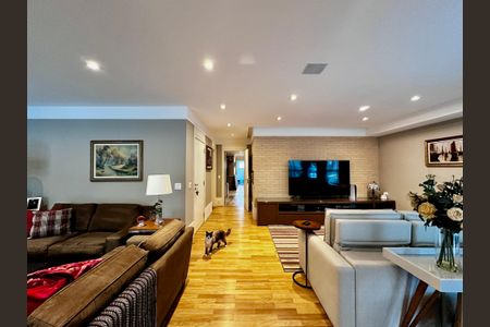 Apartamento à venda com 250m², 4 quartos e 4 vagas Apartamento à venda com 250m², 4 quartos e 4 vagasSala