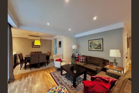 Apartamento à venda com 250m², 4 quartos e 4 vagas Apartamento à venda com 250m², 4 quartos e 4 vagasSala