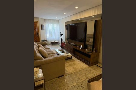 Casa à venda com 188m², 3 quartos e 3 vagas